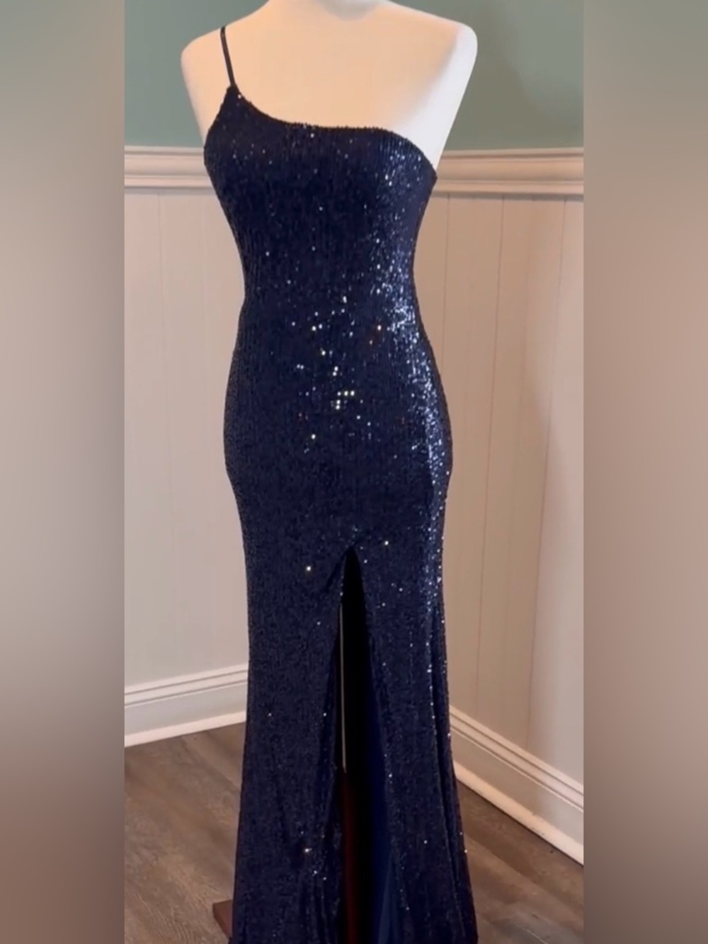 Hello Molly Blue Spaghetti Strap Sequin Prom Formal Evening Gown Front Slit XS